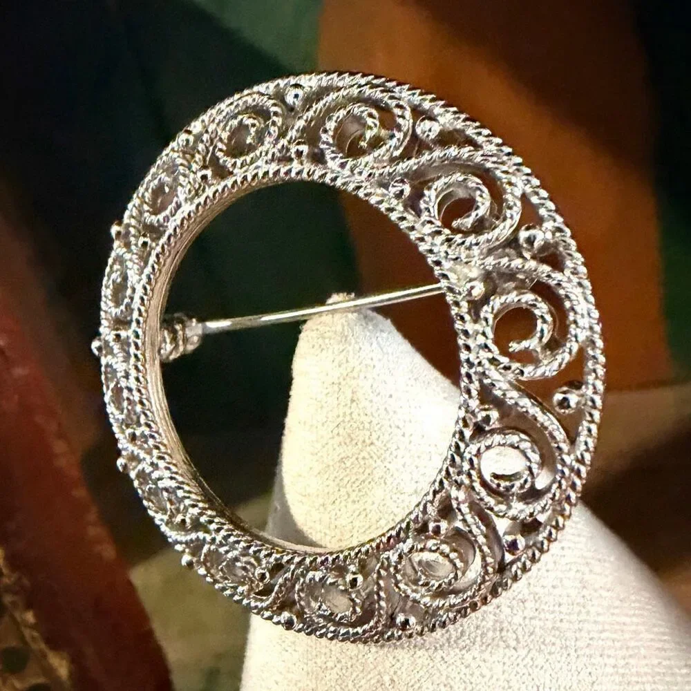 Vintage Silver Tone Openwork Filigree Circle Brooch